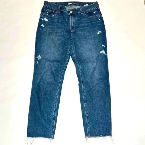 Old Navy Boyfriend Mid Rise Jeans Distressed Size 6 Fringe Cut Off Denim Country - Picture 1 of 7